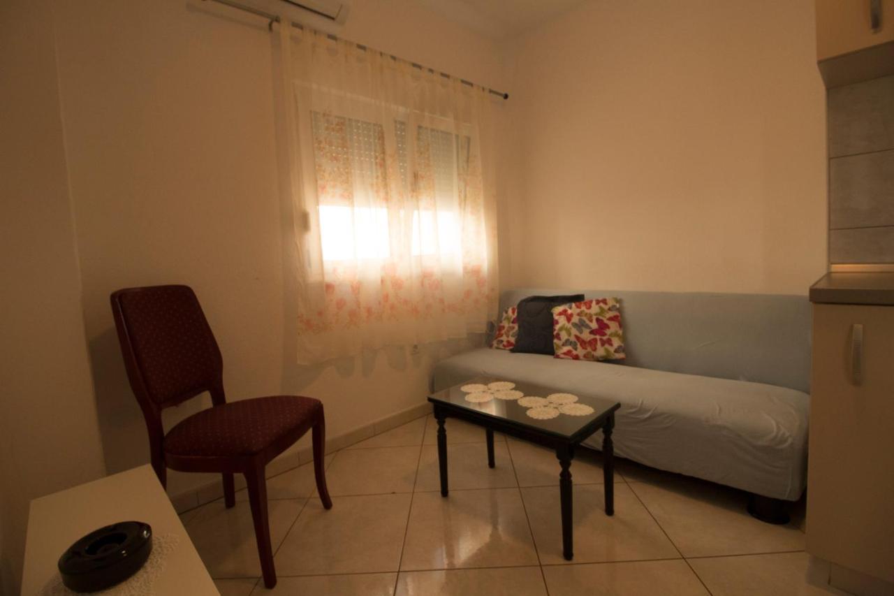 Apartmani Ana Juricev Vodice Zewnętrze zdjęcie