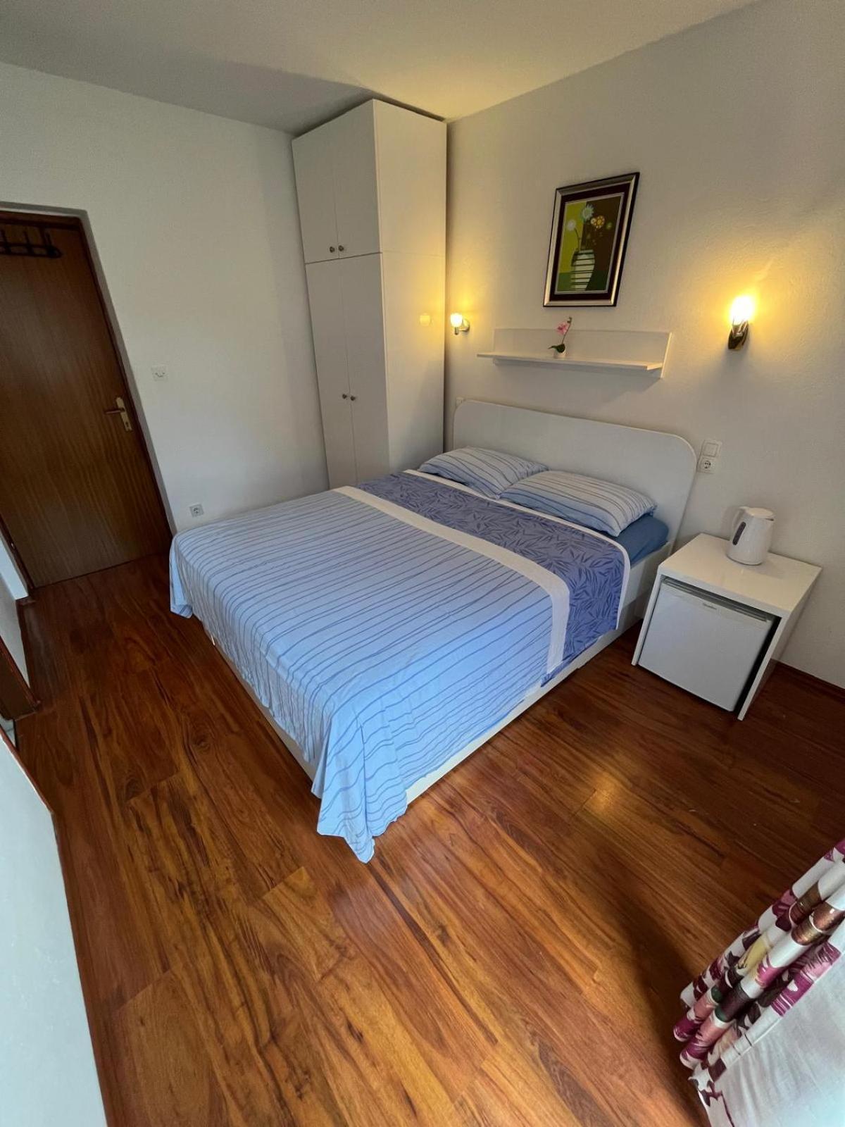 Apartmani Ana Juricev Vodice Zewnętrze zdjęcie