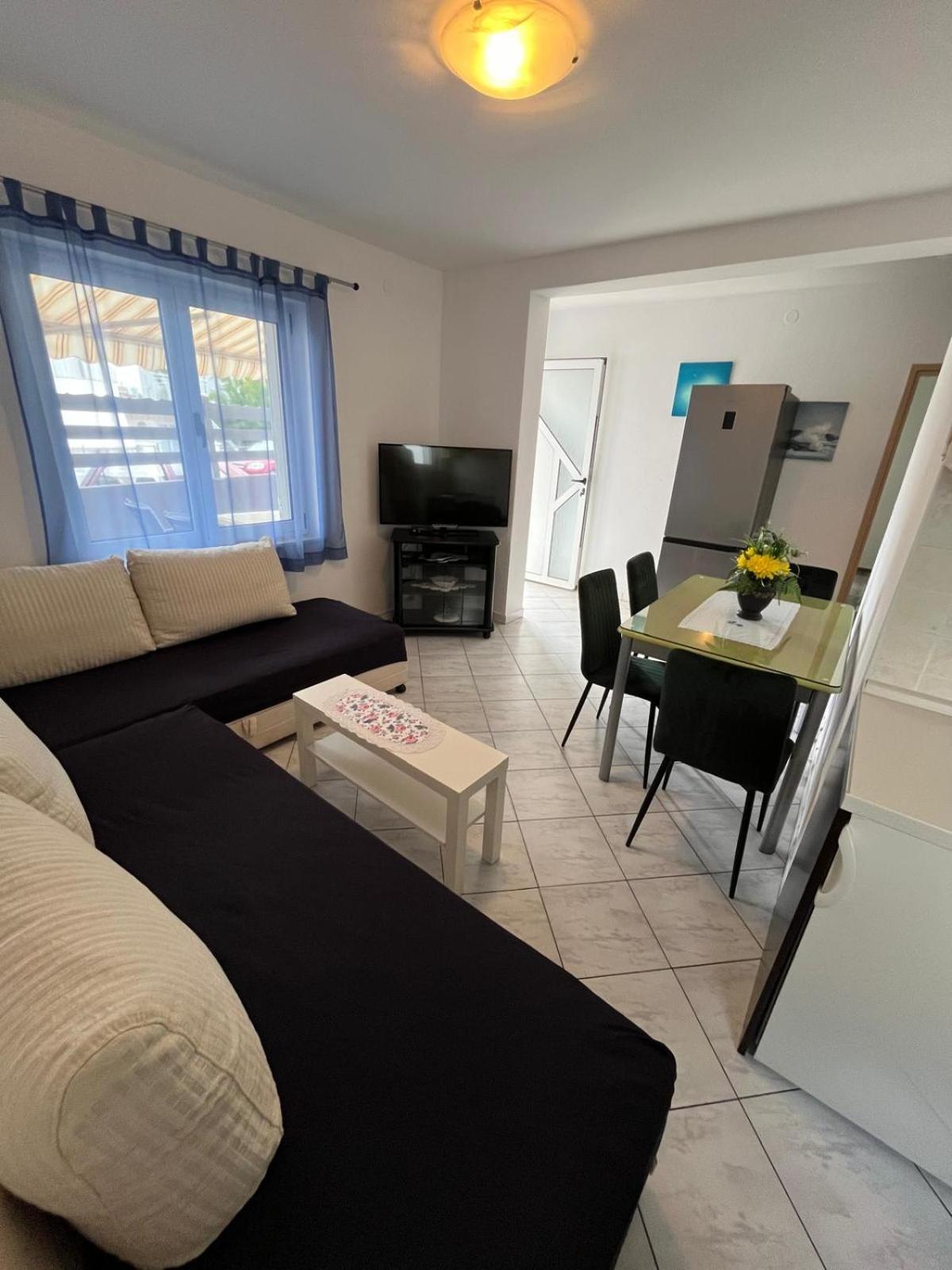 Apartmani Ana Juricev Vodice Zewnętrze zdjęcie