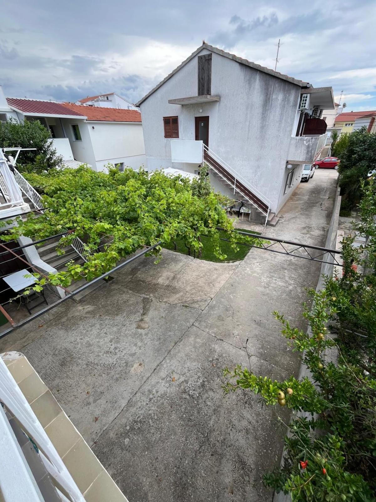 Apartmani Ana Juricev Vodice Zewnętrze zdjęcie