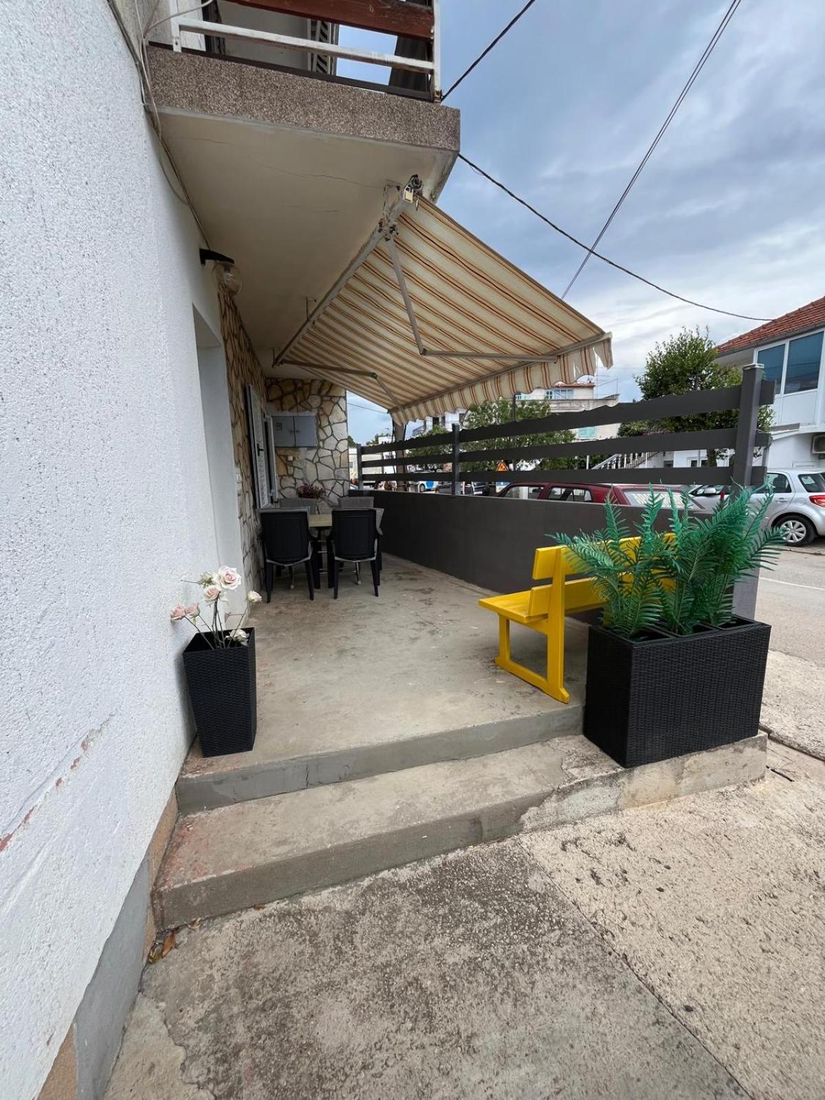 Apartmani Ana Juricev Vodice Zewnętrze zdjęcie