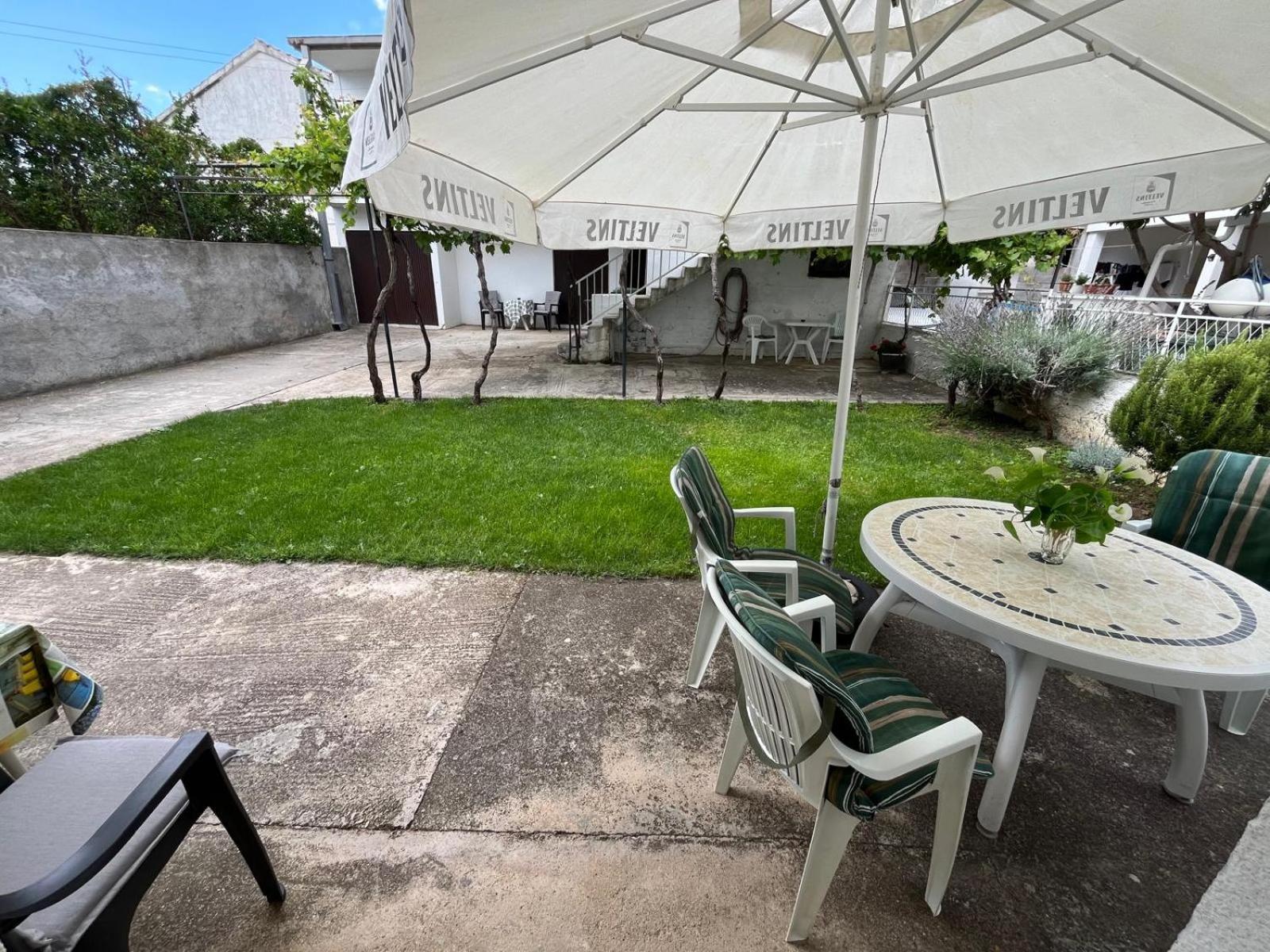Apartmani Ana Juricev Vodice Zewnętrze zdjęcie